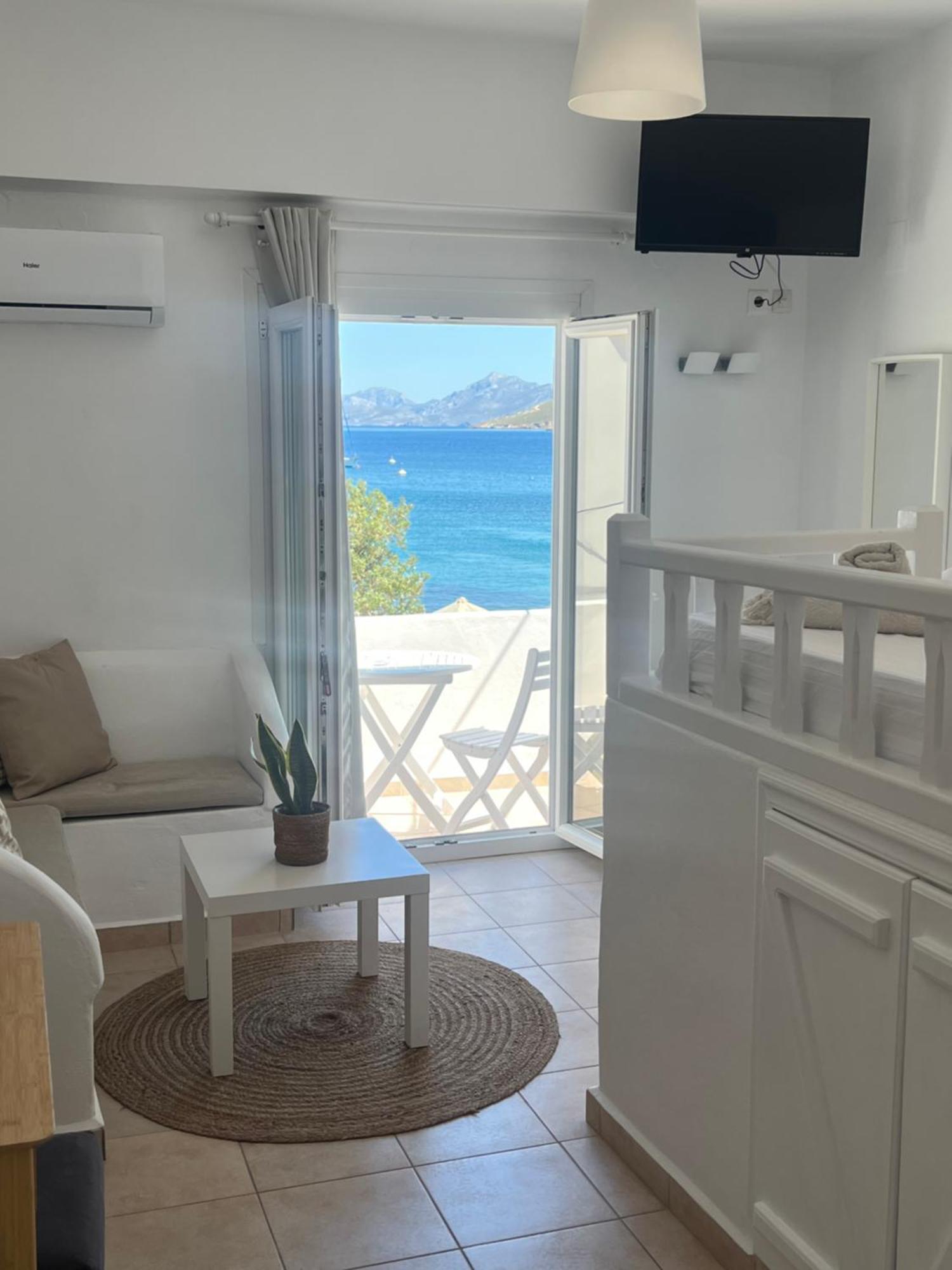 White Island Rooms Panteli Extérieur photo